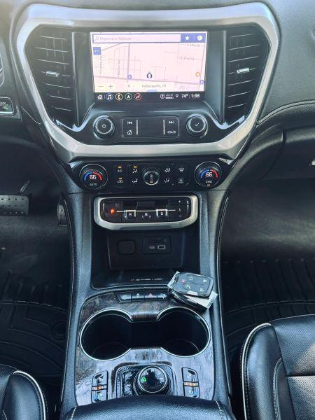 2021 GMC Acadia AWD Denali