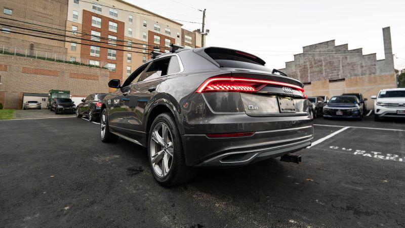 2019 Audi Q8 55 Premium