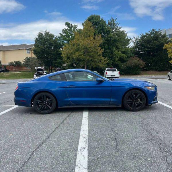 2017 Ford Mustang EcoBoost