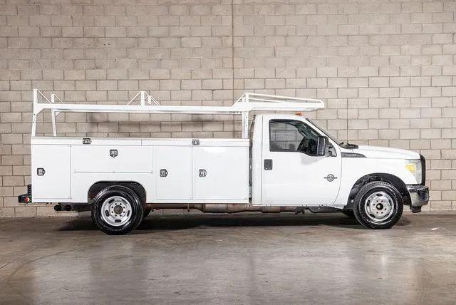 2011 Ford F-350 Base