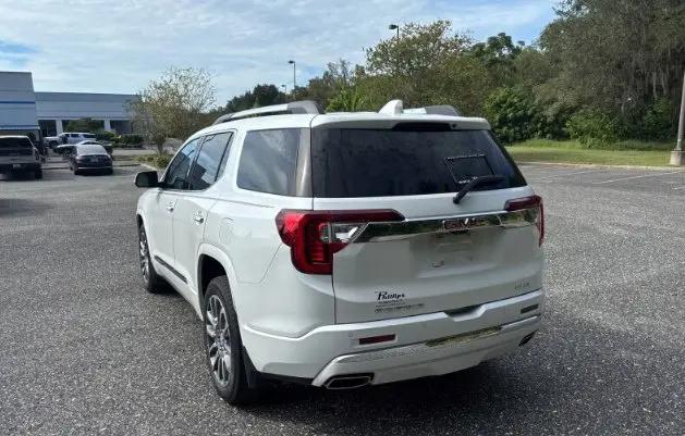 2023 GMC Acadia AWD Denali