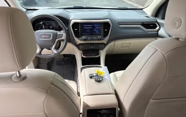 2023 GMC Acadia AWD Denali