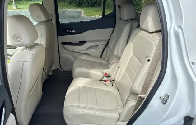 2023 GMC Acadia AWD Denali
