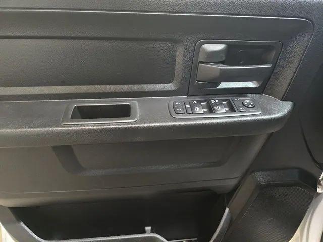 2019 Ram 1500 Classic Express Crew Cab 4x4 57 Box