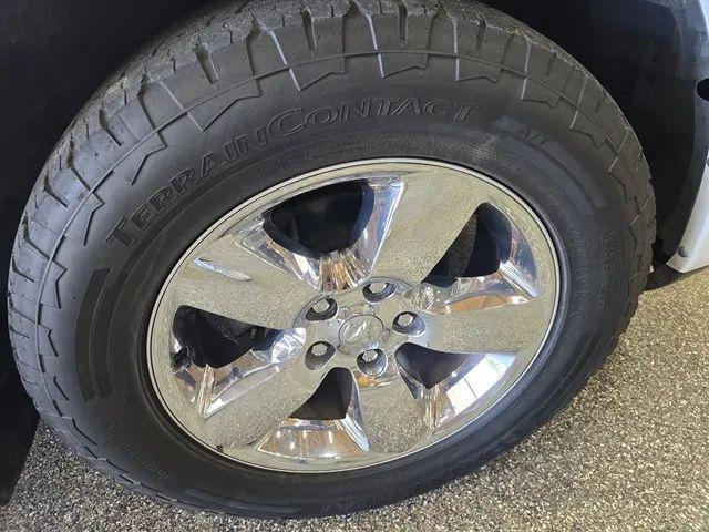 2019 Ram 1500 Classic Express Crew Cab 4x4 57 Box