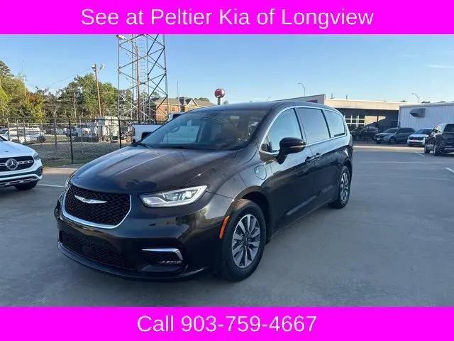 2023 Chrysler Pacifica Hybrid Touring L for sale in Longview, TX