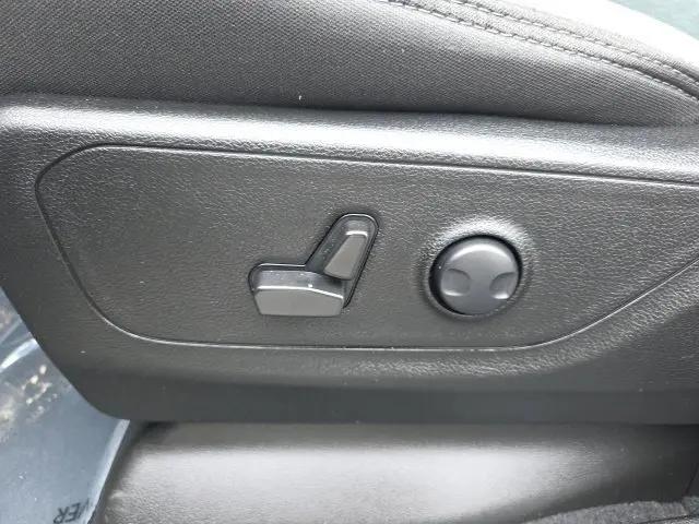 2025 Ram 1500 Big Horn Crew Cab 4x4 57 Box