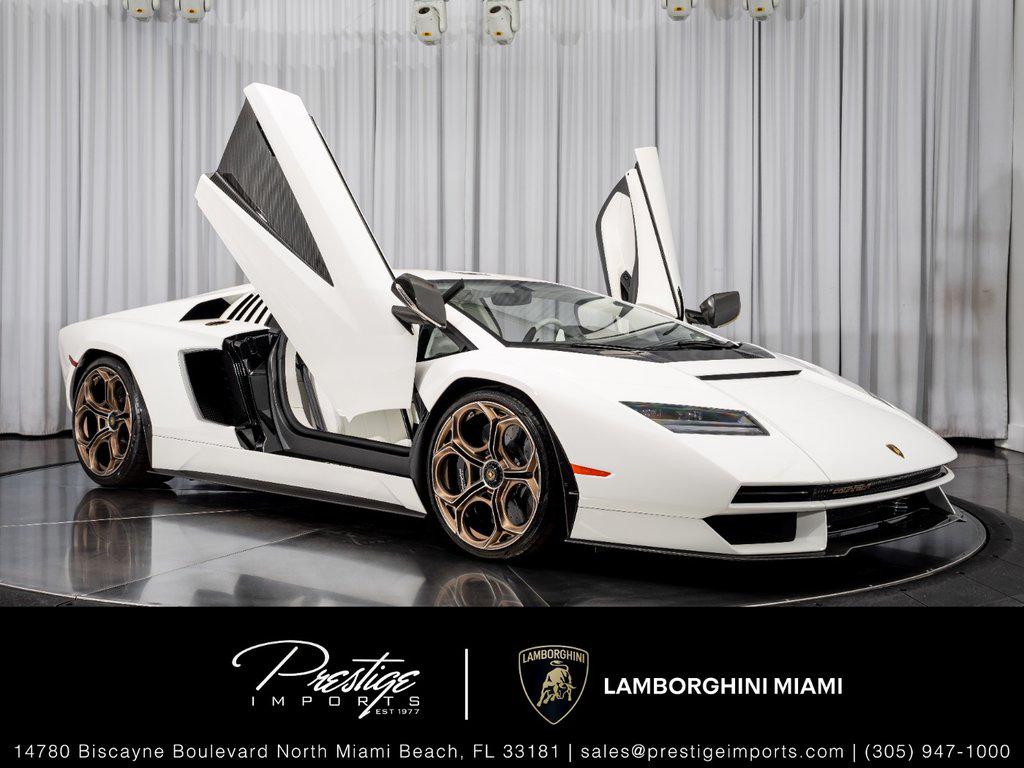 /2022 Lamborghini Countach