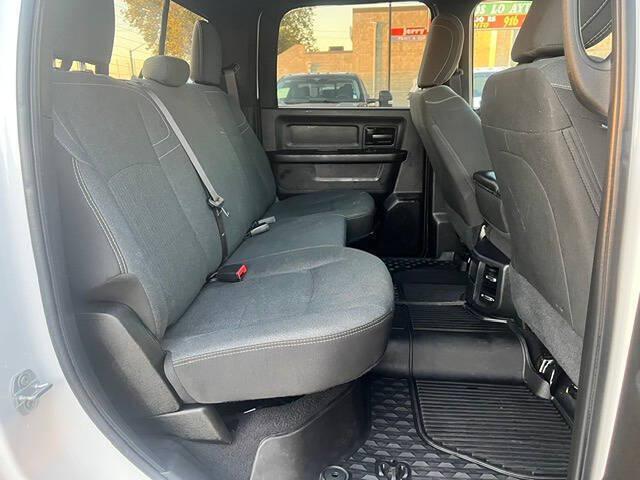 2021 Ram 3500 Tradesman Crew Cab 4x4 8 Box