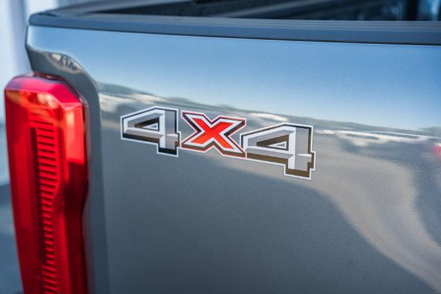 2027 Ford F-350 XLT