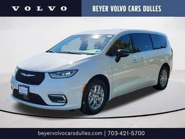 2025 Chrysler Pacifica Select for sale in Sterling, VA