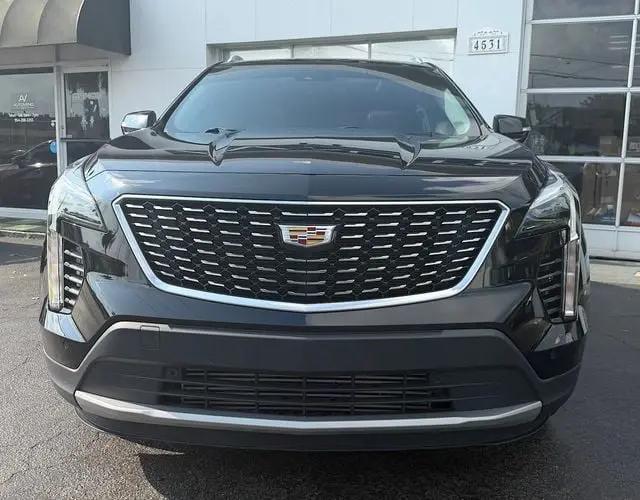 2021 Cadillac XT4 AWD Premium Luxury