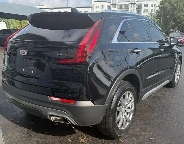 2021 Cadillac XT4 AWD Premium Luxury