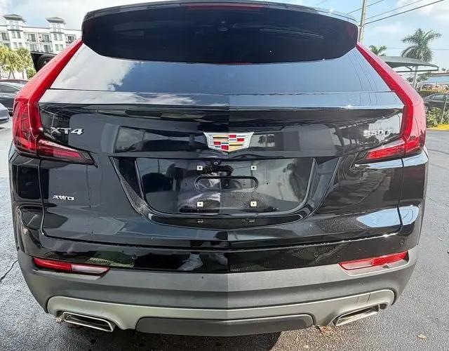 2021 Cadillac XT4 AWD Premium Luxury