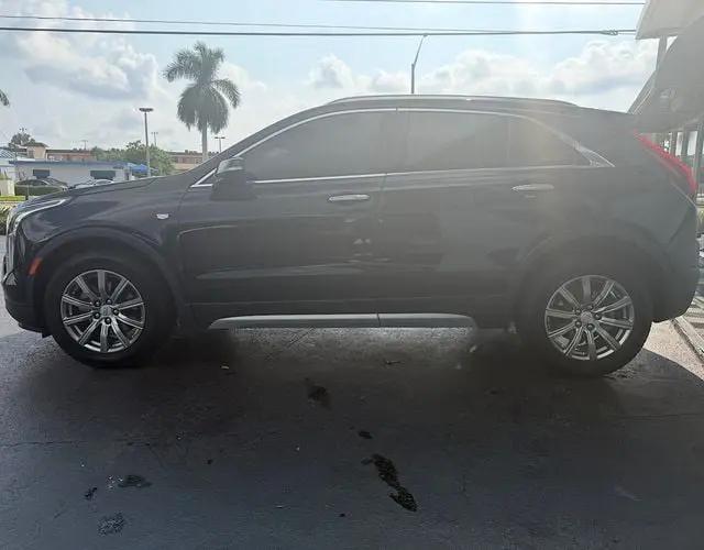 2021 Cadillac XT4 AWD Premium Luxury
