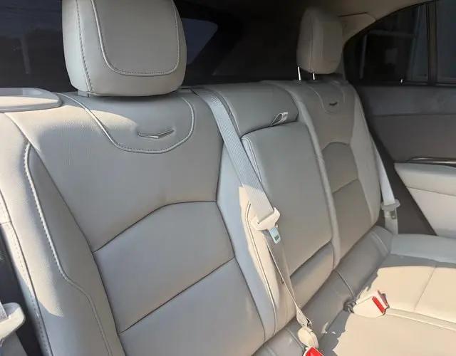 2021 Cadillac XT4 AWD Premium Luxury
