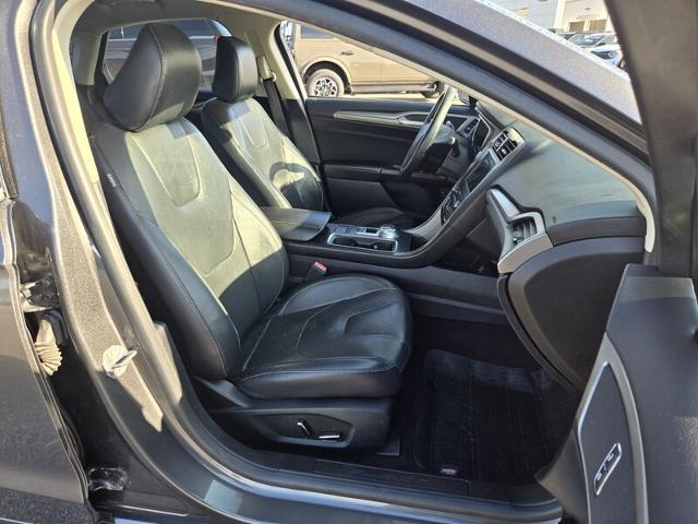2020 Ford Fusion Hybrid SE