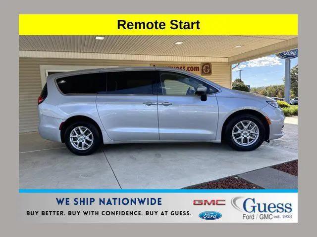 2023 Chrysler Pacifica Touring L for sale in Carrollton, OH