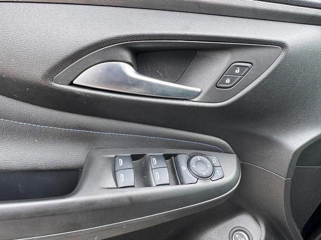 2024 Buick NV Sport Touring FWD