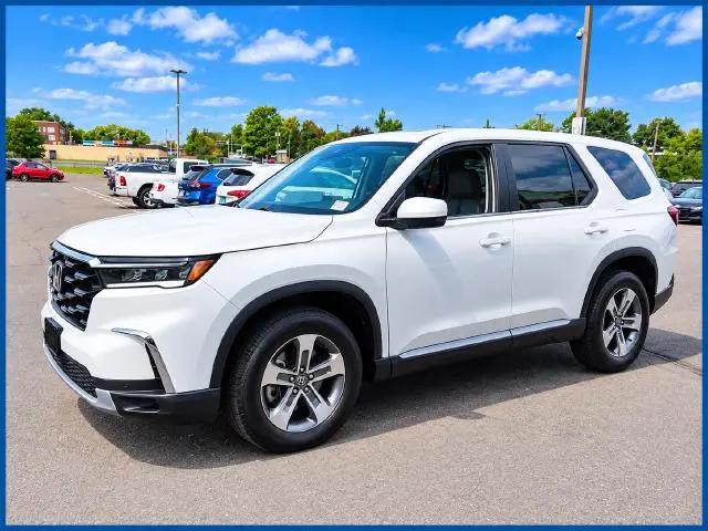2023 Honda Pilot AWD EX-L 7 Passenger for sale in New Britain, CT