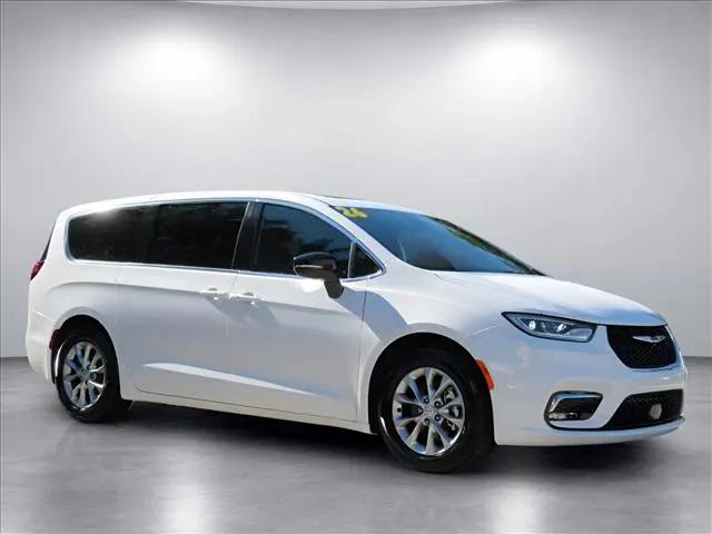 2026 Chrysler Pacifica Limited for sale in Gainesville, FL