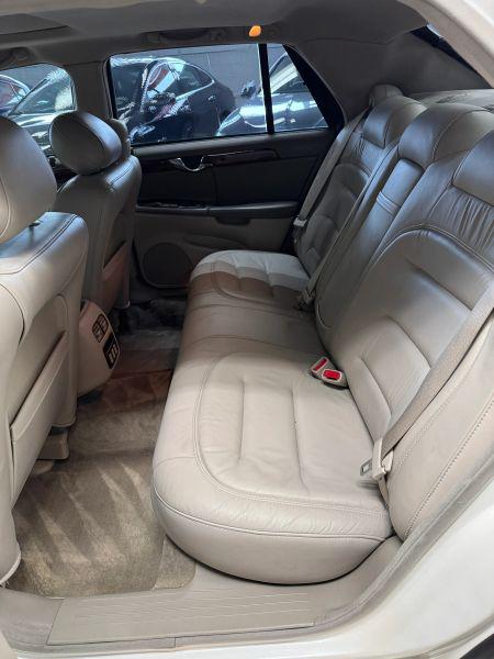 2003 Cadillac DeVille Standard