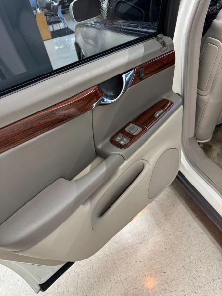 2003 Cadillac DeVille Standard