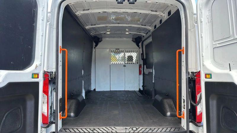 2019 Ford Transit Medium Roof w/Sliding Side Door w/LWB