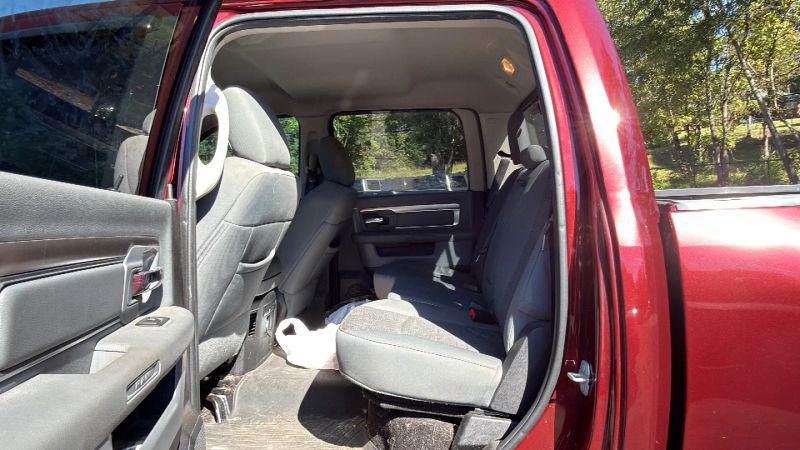 2017 Ram 3500 Big Horn Crew Cab 4x4 8 Box