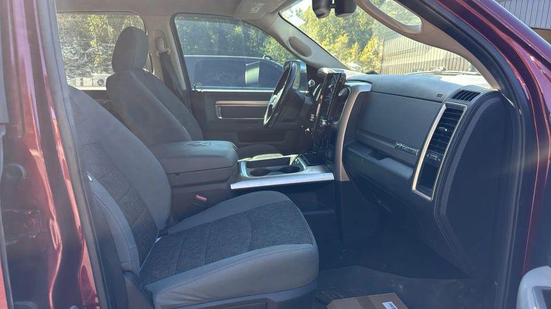 2017 Ram 3500 Big Horn Crew Cab 4x4 8 Box