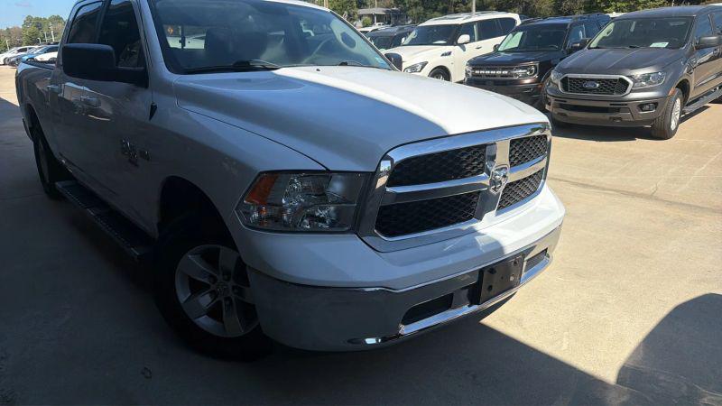 2019 Ram 1500 Classic SLT Crew Cab 4x2 64 Box