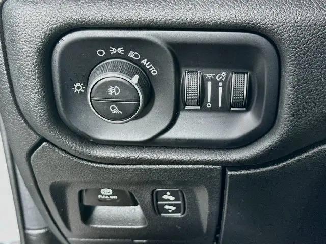 2024 Ram 1500 Laramie Crew Cab 4x4 57 Box