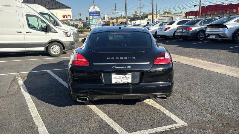 2011 Porsche Panamera 4S