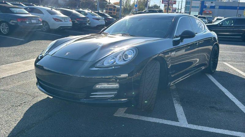 2011 Porsche Panamera 4S