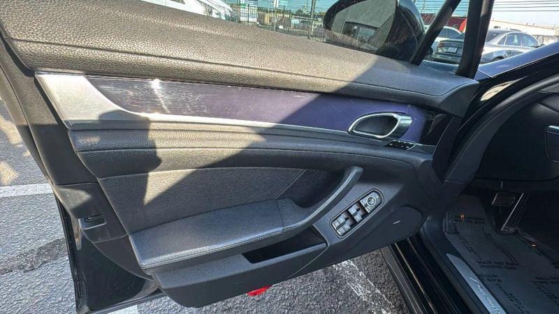 2011 Porsche Panamera 4S