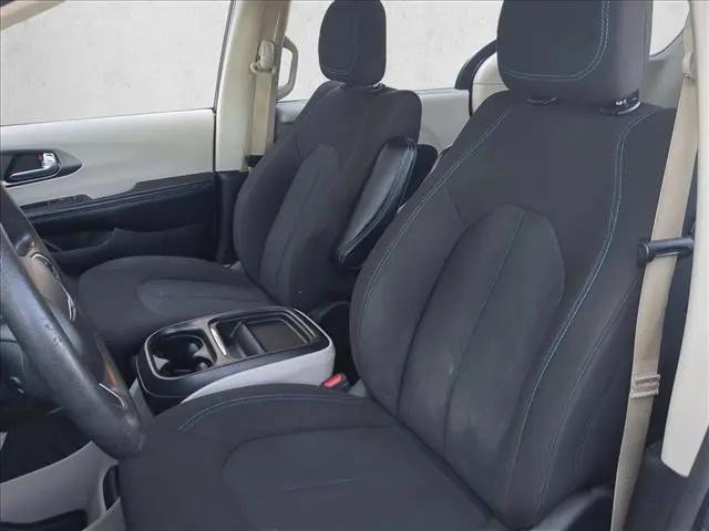 2021 Chrysler Pacifica Touring