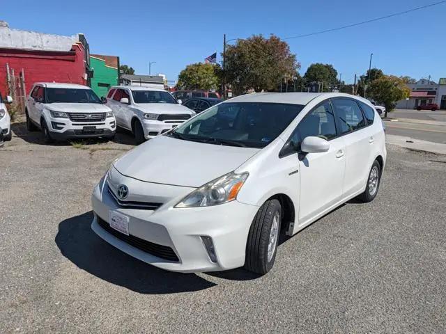 2014 Toyota Prius v Three