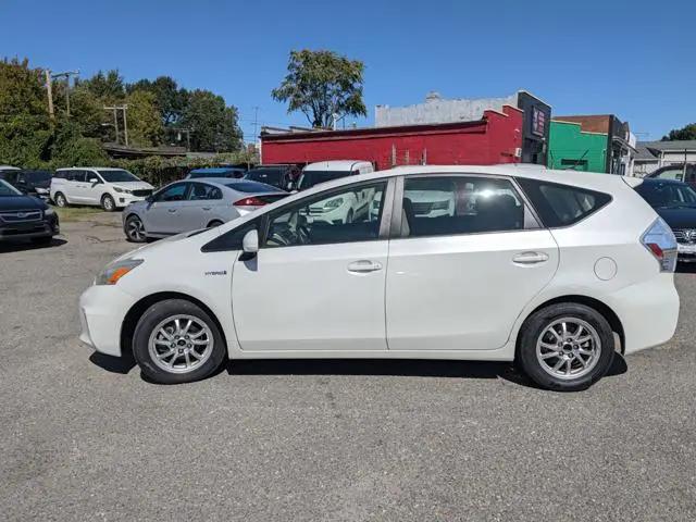 2014 Toyota Prius v Three