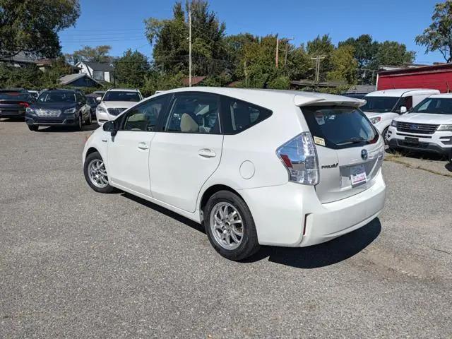 2014 Toyota Prius v Three