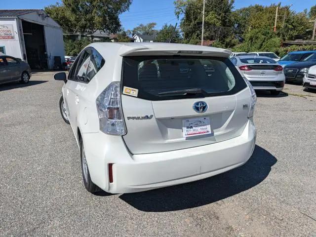 2014 Toyota Prius v Three