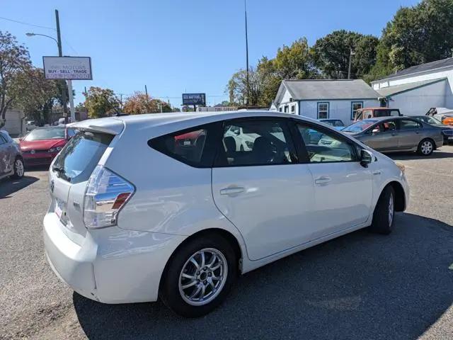 2014 Toyota Prius v Three