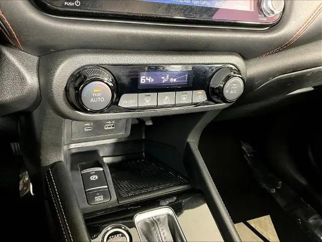 2023 Nissan Kicks SR Xtronic CVT