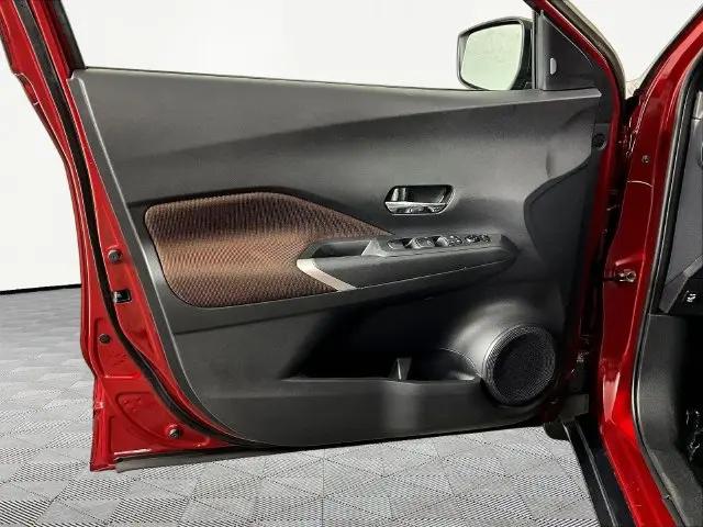 2023 Nissan Kicks SR Xtronic CVT