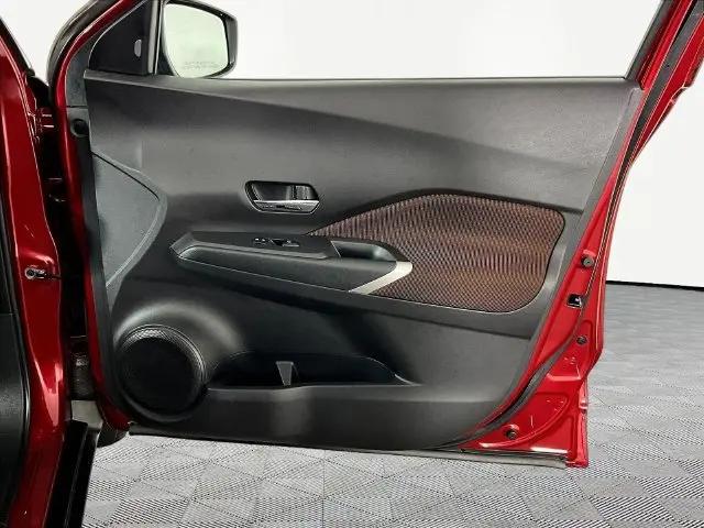 2023 Nissan Kicks SR Xtronic CVT