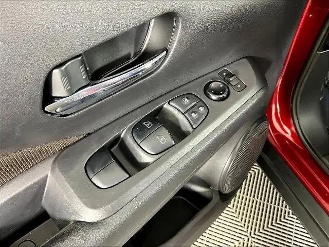 2023 Nissan Kicks SR Xtronic CVT