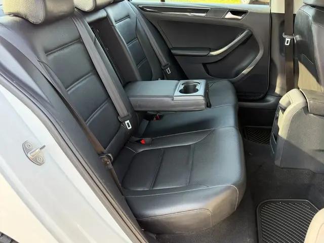 2017 Volkswagen Jetta 1.8T SEL