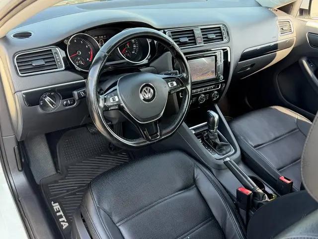 2017 Volkswagen Jetta 1.8T SEL