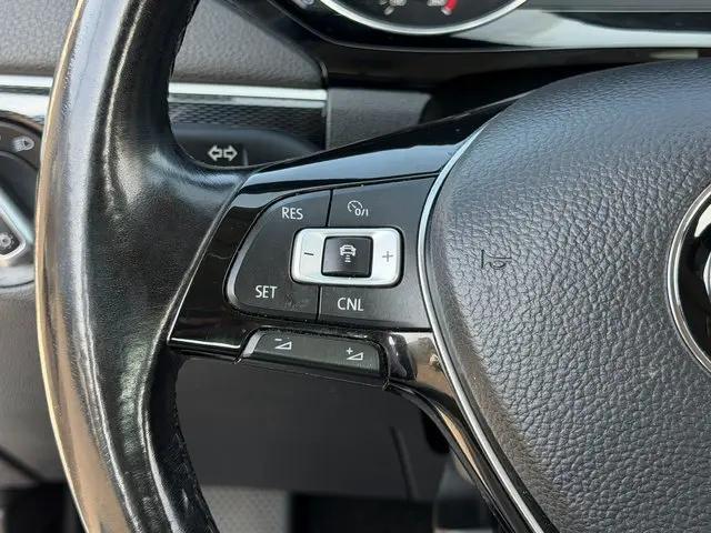 2017 Volkswagen Jetta 1.8T SEL