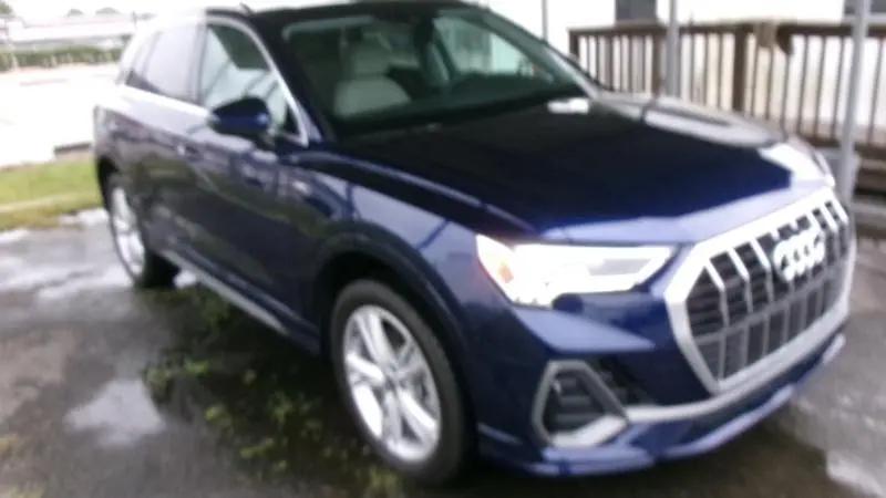 2024 Audi Q3 Premium 45 TFSI S line quattro Tiptronic