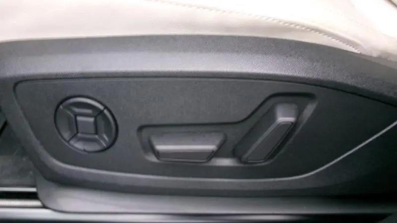 2024 Audi Q3 Premium 45 TFSI S line quattro Tiptronic